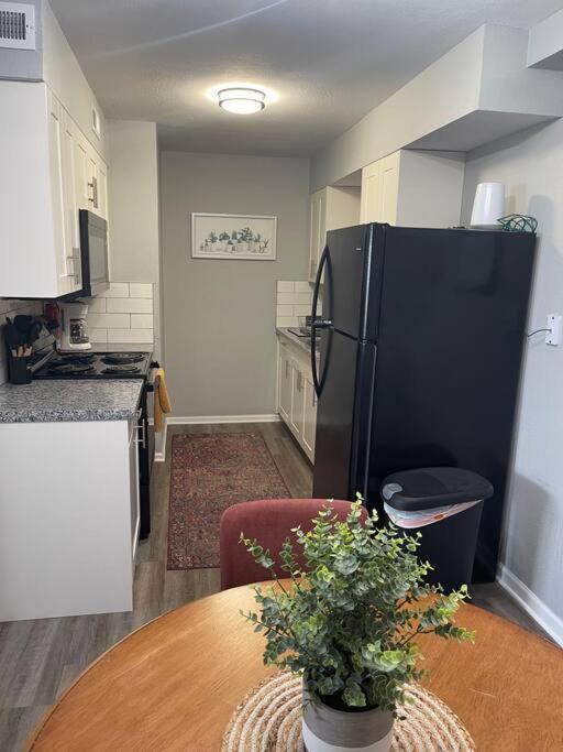 The Bernice - 2 Bedroom Apt In Quilt Town, Usa Hamilton Luaran gambar